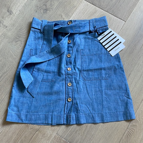 NWT Sezane Chambray Button Down Denim Skirt. Size 36. - Picture 2 of 6